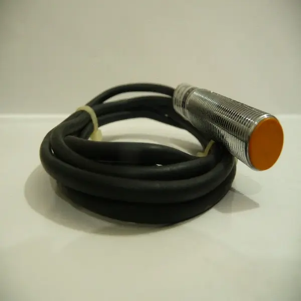 inductive Proximity Switch, E2E-X2MY2, Omron, Made in Japan